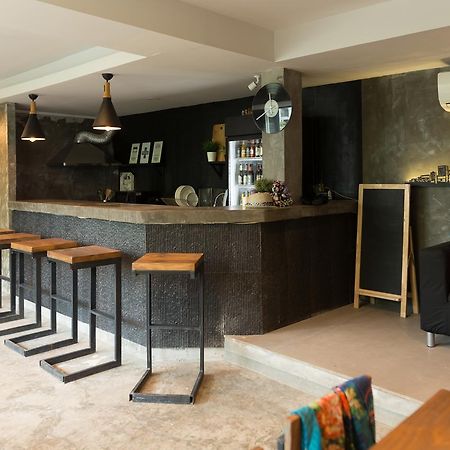 בנגקוק Revolution Hostel Asoke מראה חיצוני תמונה